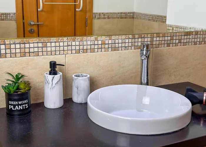 Portimao: Sol, E Lazer Com Garagem